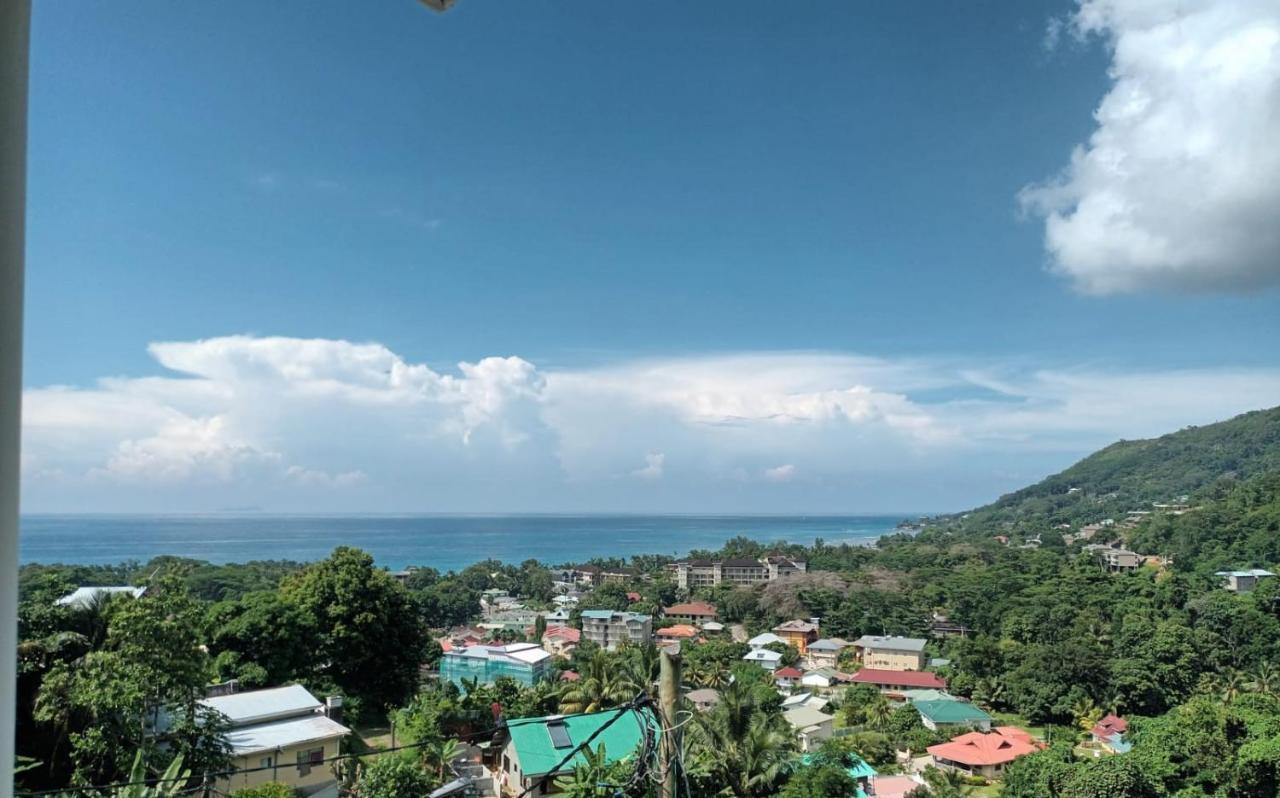 Tama'S Holiday Apartment วิกตอเรีย ภายนอก รูปภาพ