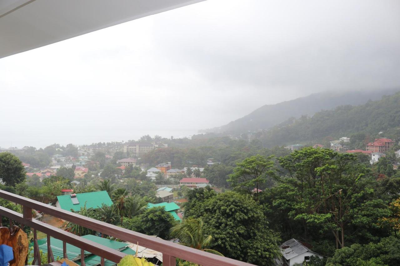 Tama'S Holiday Apartment วิกตอเรีย ภายนอก รูปภาพ