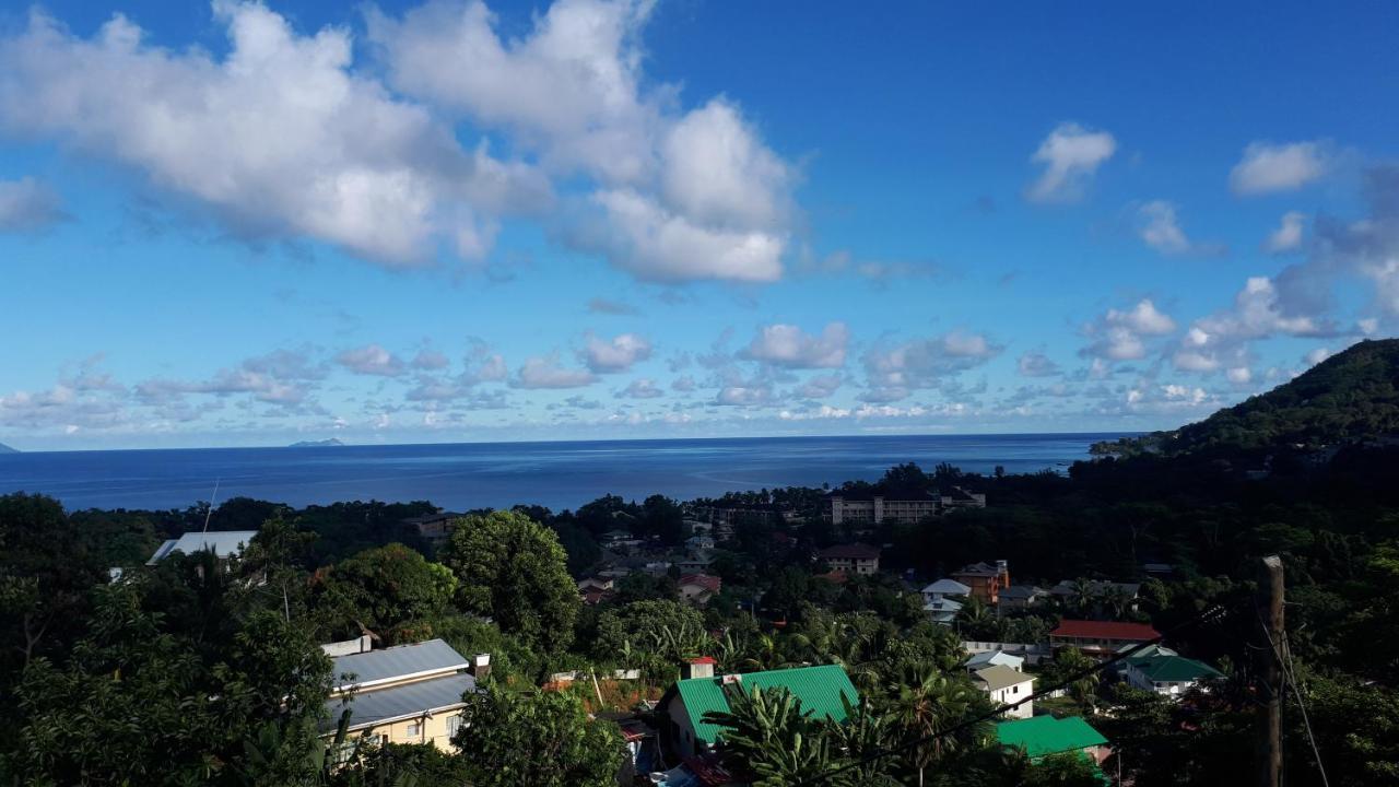 Tama'S Holiday Apartment วิกตอเรีย ภายนอก รูปภาพ